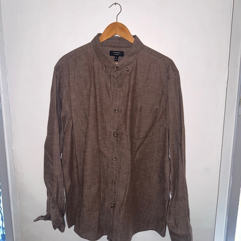 Men's Brown Button-Up Shirt